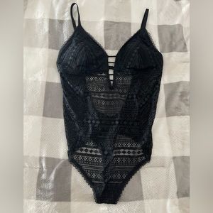 Hollister GILLY Hicks Lace Bodysuit Black M NWOT